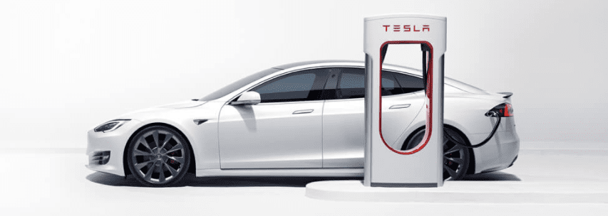 Tesla potenzia la rete supercharger Tesla potenzia la rete supercharger