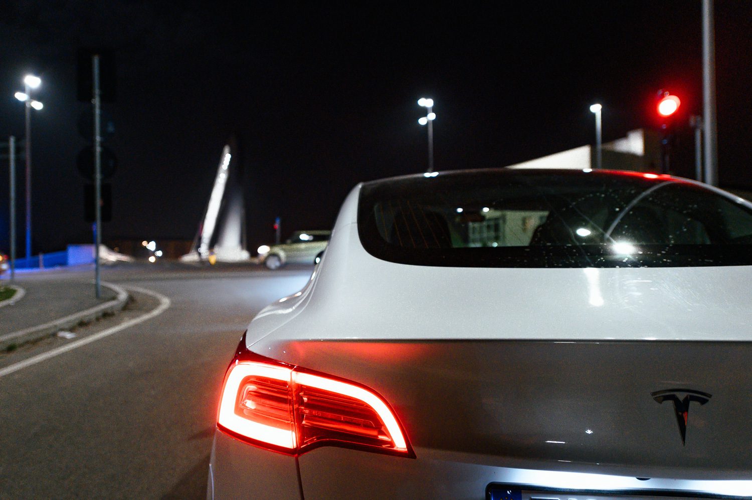 00107-y3k-tesla-urban-noleggio-rent-piemonte-monferrato-alessandria-car-2021